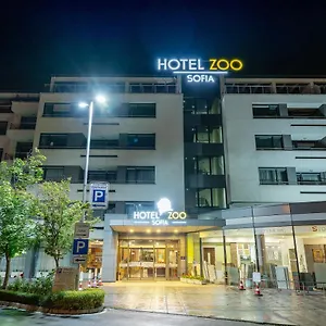 Hotel Zoo - Secured Paid Parking, Sofia